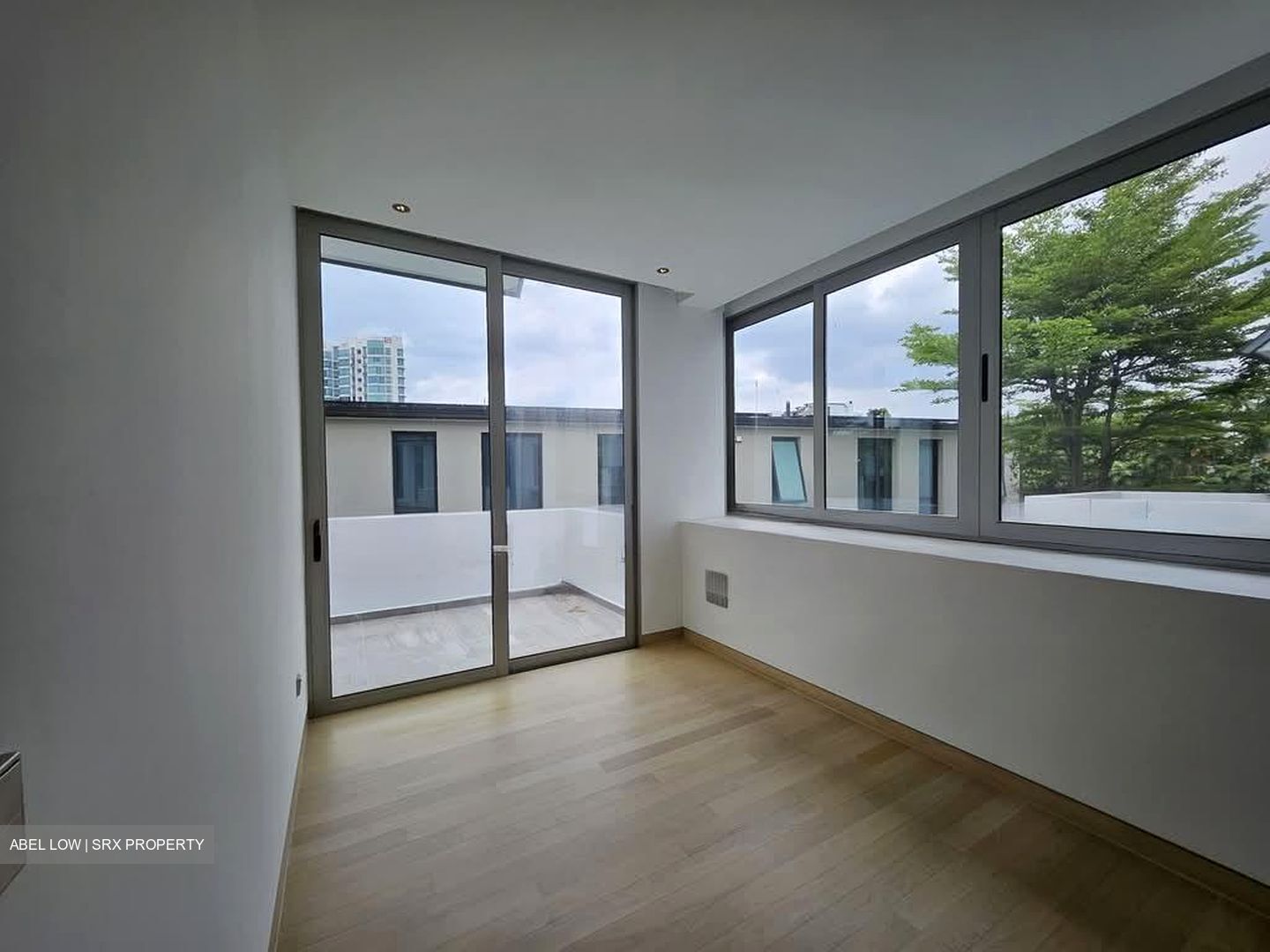 Stevens Road (D10), Terrace #596691291